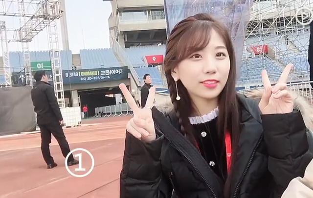 lpl希然采访韩翻小姐姐,问最近学的中文是?朴智宣回答笑翻全场