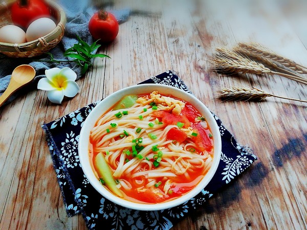 番茄丝瓜汤面的做法|汤面|番茄|丝瓜_新浪新闻