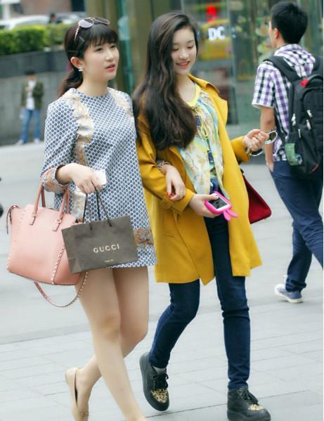 街拍各具魅力的重庆美女真不愧是美女之都