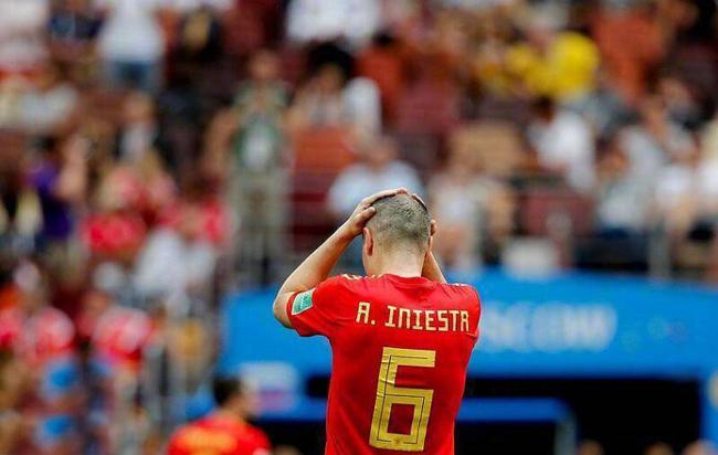 世界杯|背影|苏亚雷斯_新浪新闻