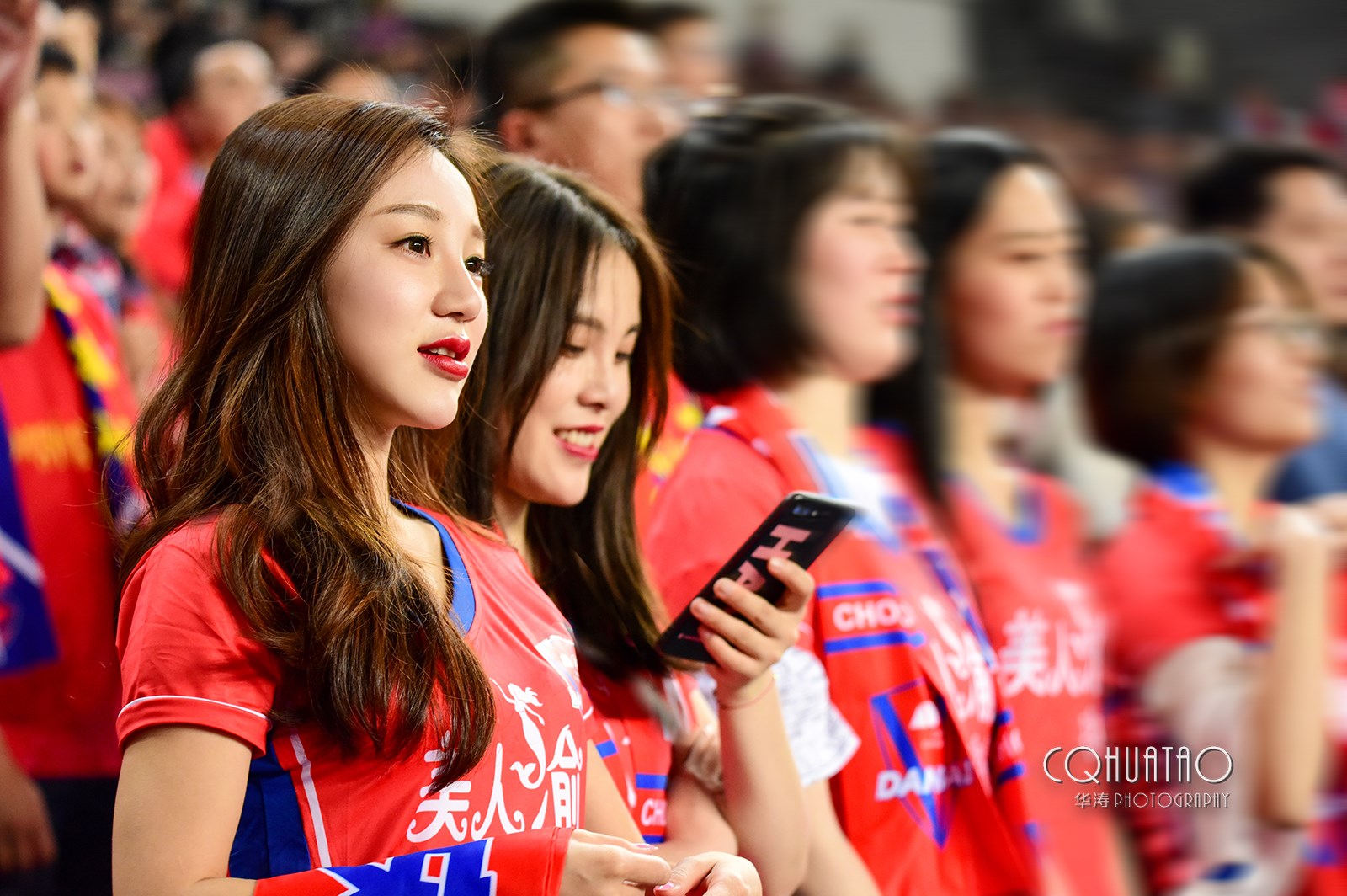 重庆斯威足球队的美女球迷专辑