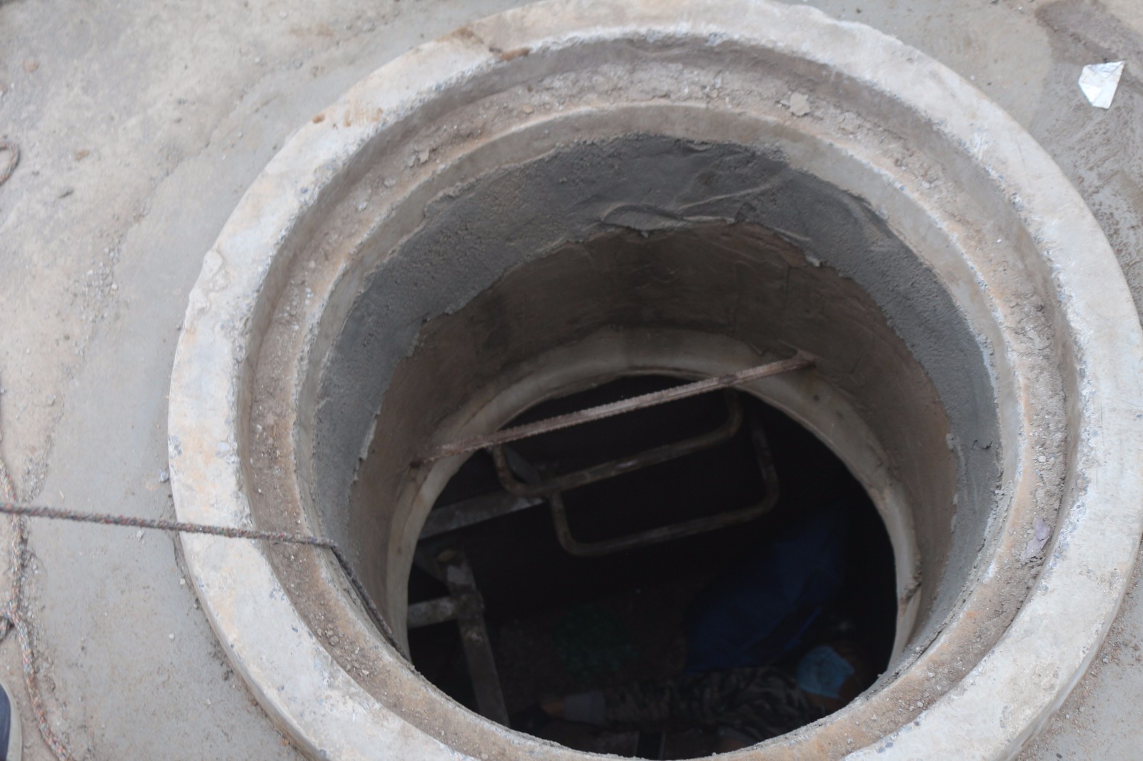 河南焦作 三人被困井下 消防紧急营救|井口|救援人员|三人_新浪新闻