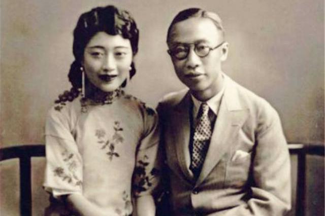 末代皇后婉容、离婚皇妃文绣,老照片各有千秋,难怪都得溥仪喜欢|_新浪新闻
