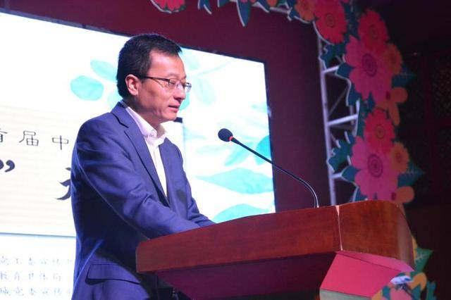 西咸新区党工委宣传部部长周清,西咸新区教育卫体局副局长李枫艳