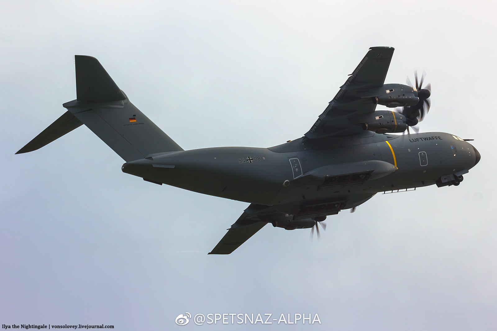 2018年7月,一架德国空军的a-400m运输机飞抵俄罗斯