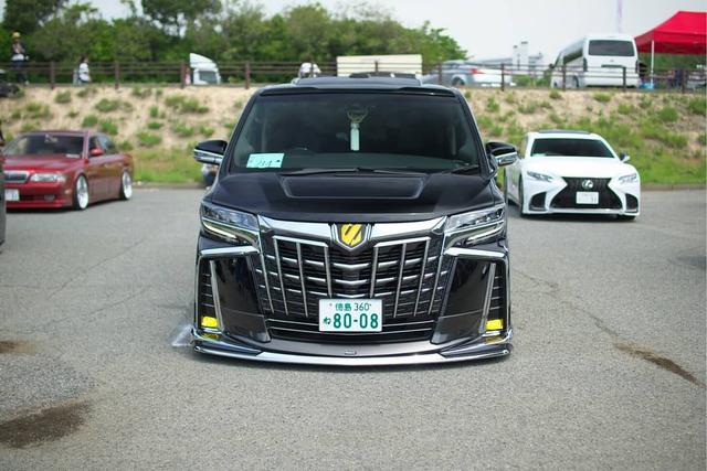 丰田新款埃尔法改装欣赏