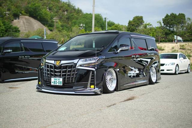 丰田新款埃尔法改装欣赏