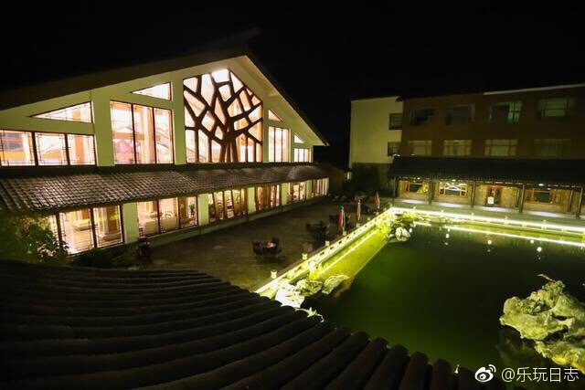 跟着乐途走进梅州五指石景区,昨晚住平远岭东大酒店