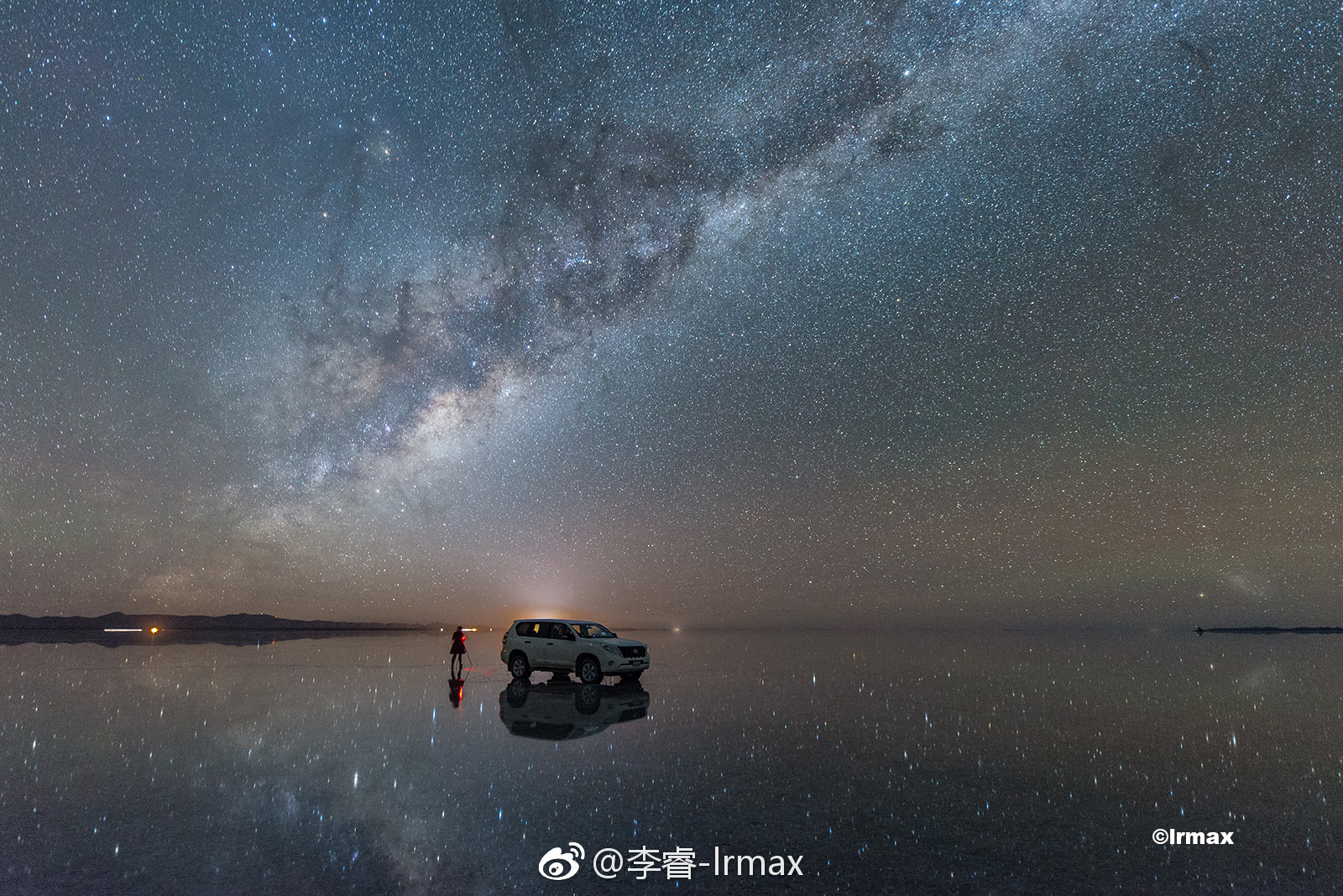 玻利维亚乌尤尼盐湖天空之镜在这处著名的世界级景观