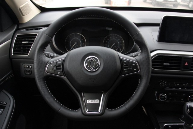 宝骏560停产都因为这辆东风,7万配7座,性价比高到对手放弃竞争