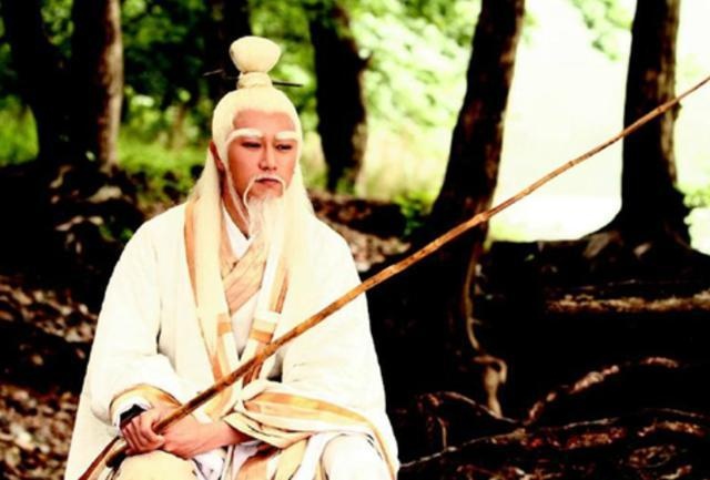 但是他不怕姜子牙啊,下山的时候就处处作对,你保武王,我就保纣王