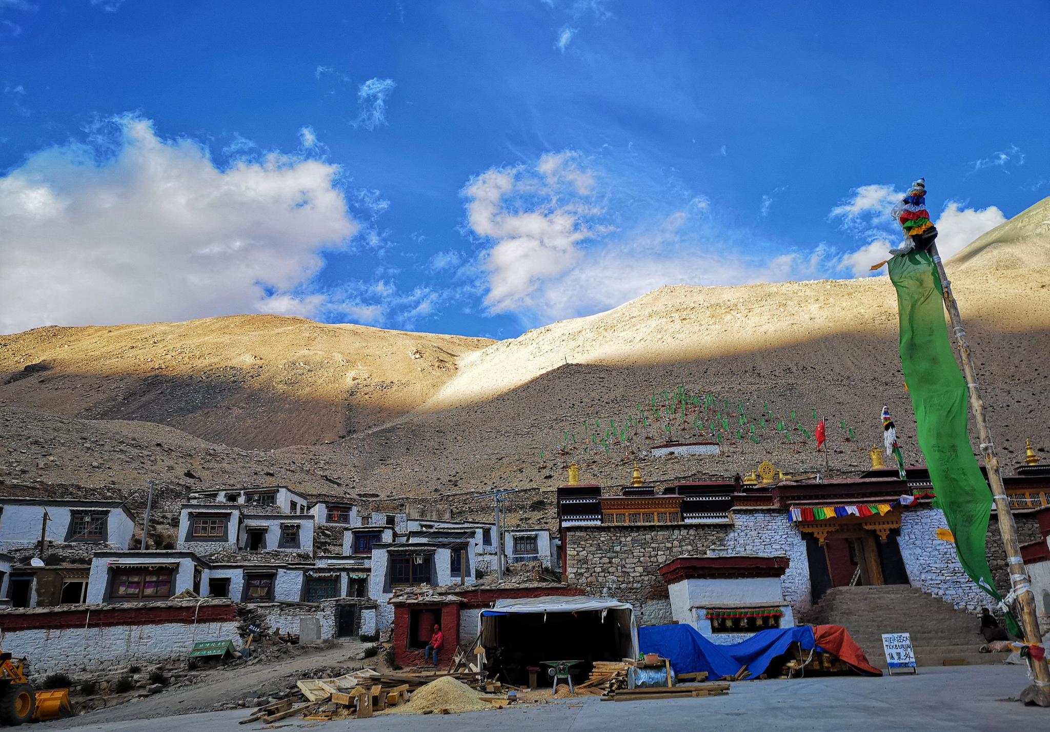 珠峰大本营竟然有一个党支部这可能是世界上海拔最高的党支部