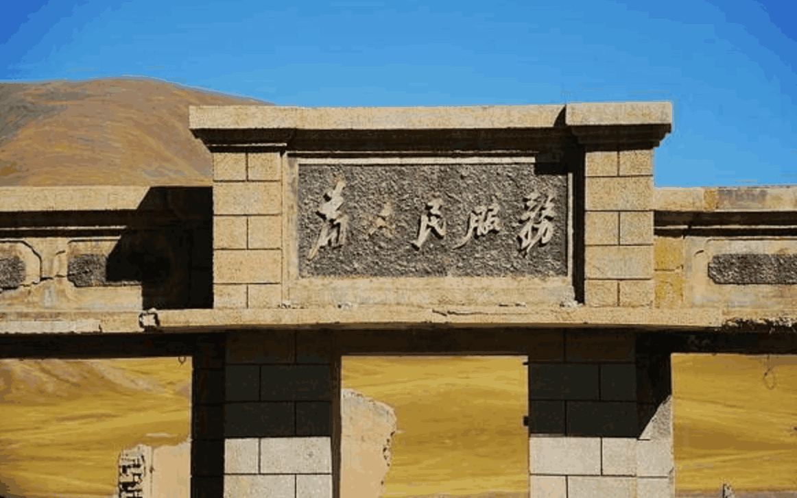 曲麻莱现貌:青海湖鸟岛5-7月份是观鸟的最佳季节,旺季门票115元每人.