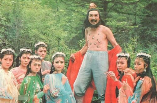 这三个妖怪是车迟国境内的三个妖怪,分别是黄虎,白鹿和羚羊成了精