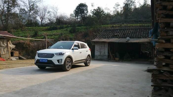 在农村买车的人肯定有这4种,第一种大家巴结,最后一种受人鄙视