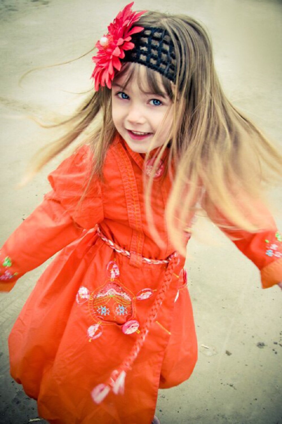 来自俄罗斯的童模克里斯蒂娜帕卡琳娜