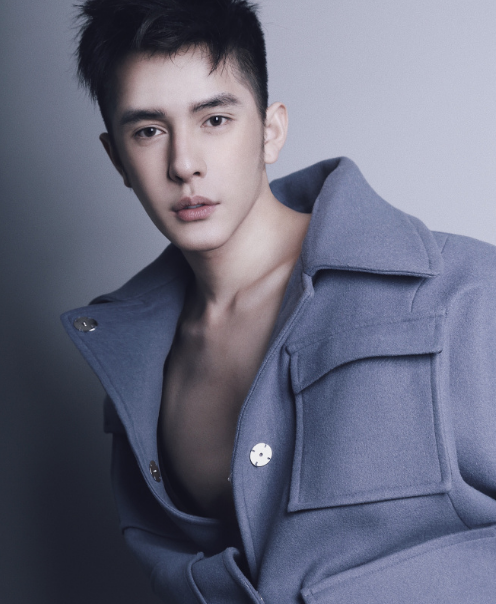 扑哧君发文晒照胸肌太抢镜穗禾3个字无情拆台