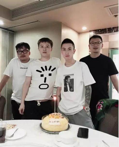 揭秘国内最神秘的富二代秦奋, 不仅人帅,经济实力也比肩王思聪?