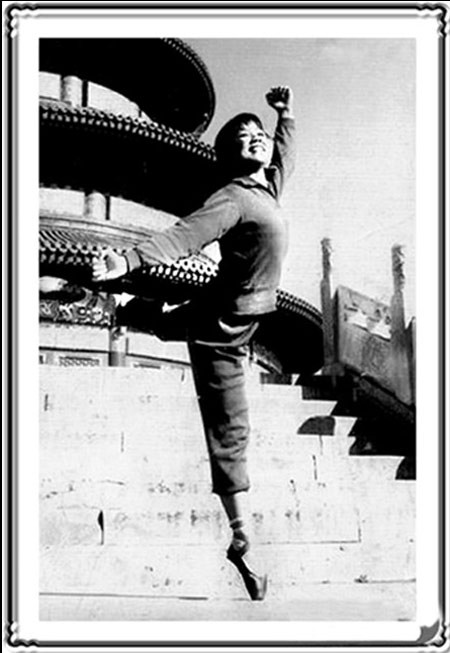 郭蓉蓉烈士生前照片1974年,17岁的郭蓉蓉参加了中国人民解放军,到师