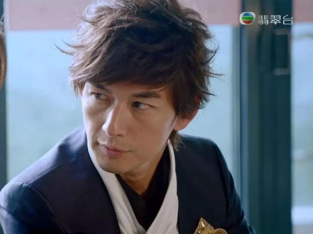 46岁tvb小生罕见晒半裸照秀肌 曾凭《城寨英雄》大奸角爆红|吴家乐