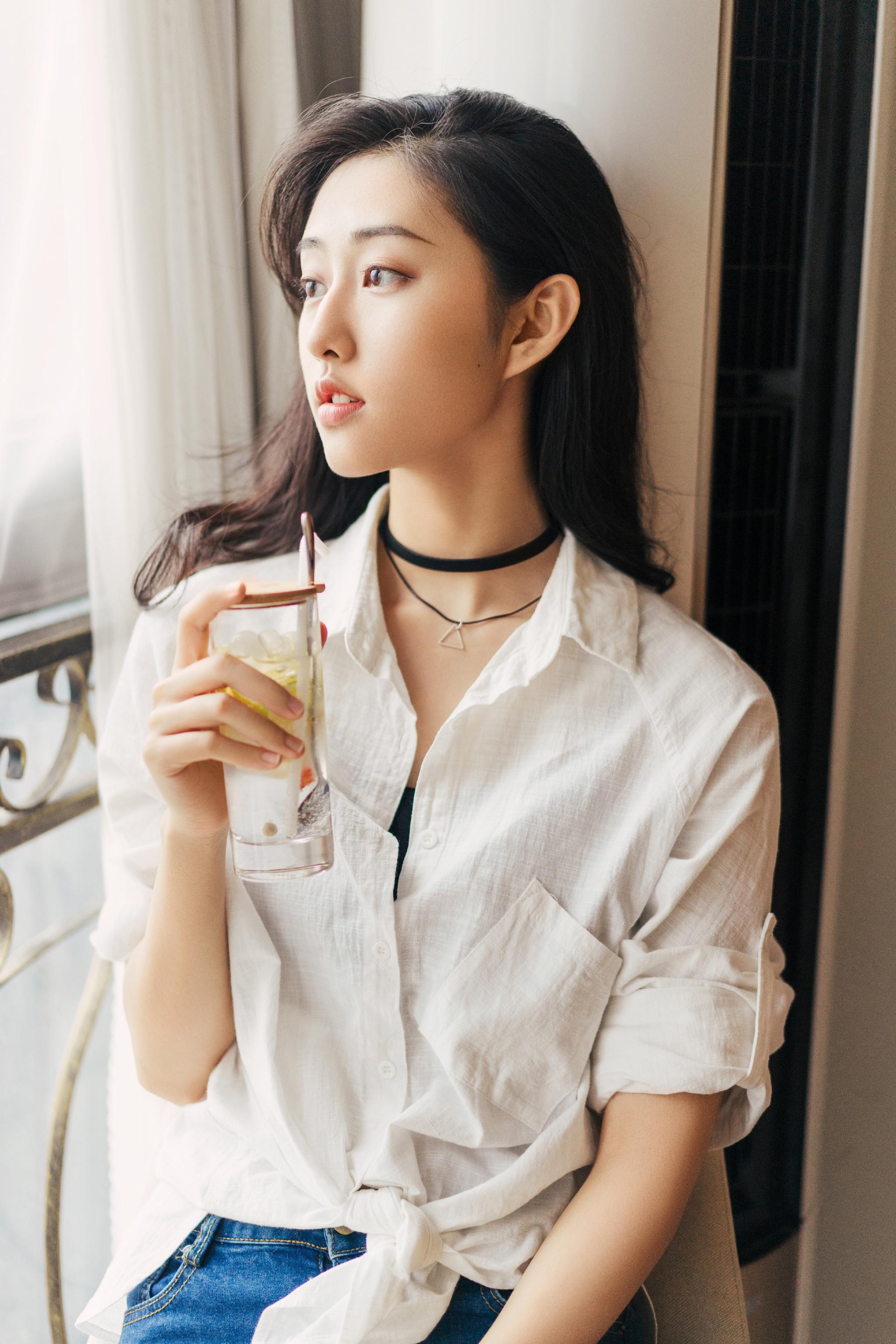 文艺学姐范的@__小芸__ 似乎…往事…谁娶了多愁伤感的你…@煮菜姑|小