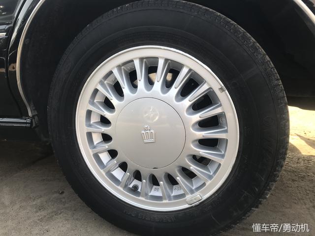 1993年的丰田皇冠153车型