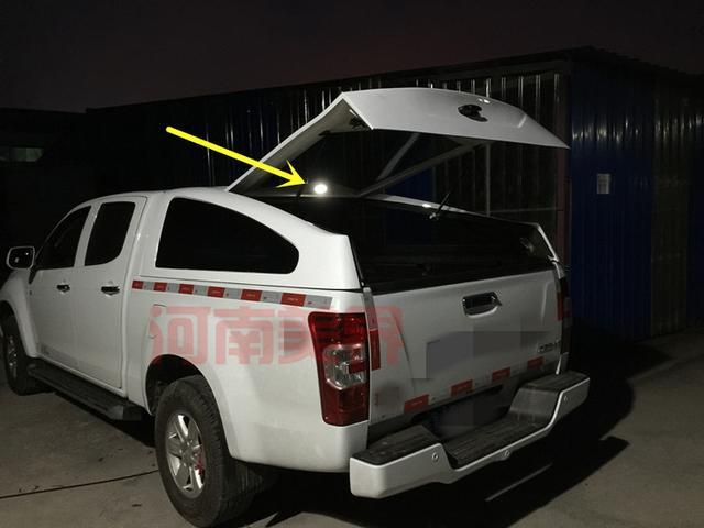 经典域虎长货厢皮卡改装!后备箱盖设计与标准版域虎有什么不同?