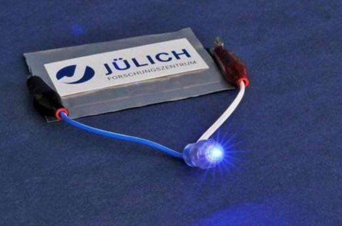 电动车又一颠覆,还得是丰田,固态电池续航超1000公里