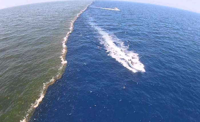全球"脾气"最大的海:发脾气就分成两半,两片海水老死不相往来