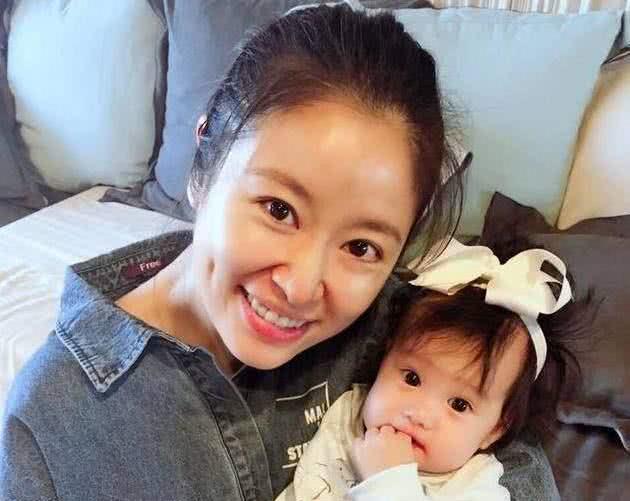 林心如晒小海豚照片像极了霍建华