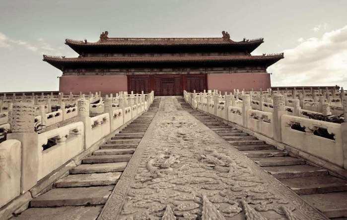 明朝没有机械设备, 如何搬运300吨重的巨石|保和殿|故宫|石料_新浪