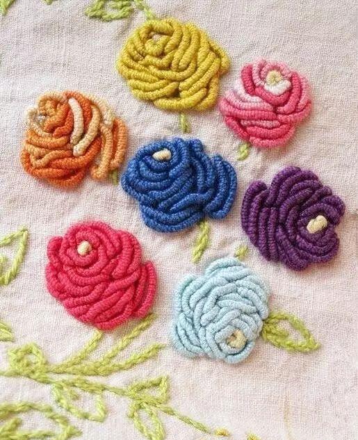 3种花朵的常用刺绣针法做资料以后慢慢学