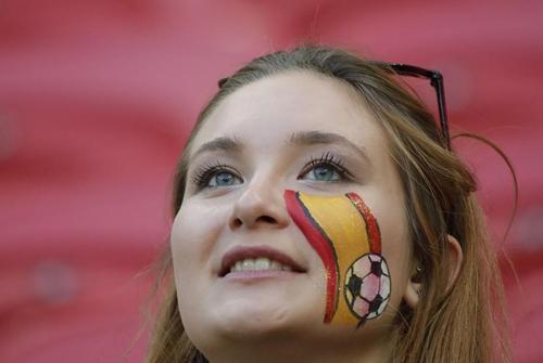 俄罗斯世界杯上的美女球迷网友喜欢足球颜值还高