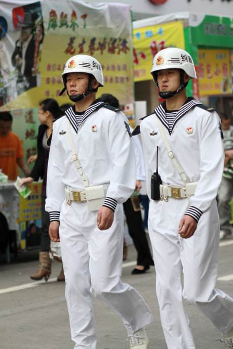 兵种,不拿枪却是人人都怕,见到长官都不行礼|长官|军队|纠察_新浪新闻