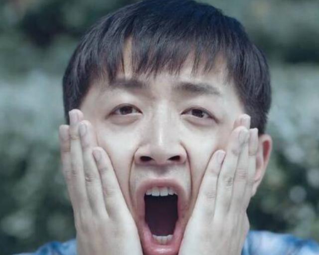 一个逆袭故事,表情包王大锤,到现在可做壁纸的男神王大锤!