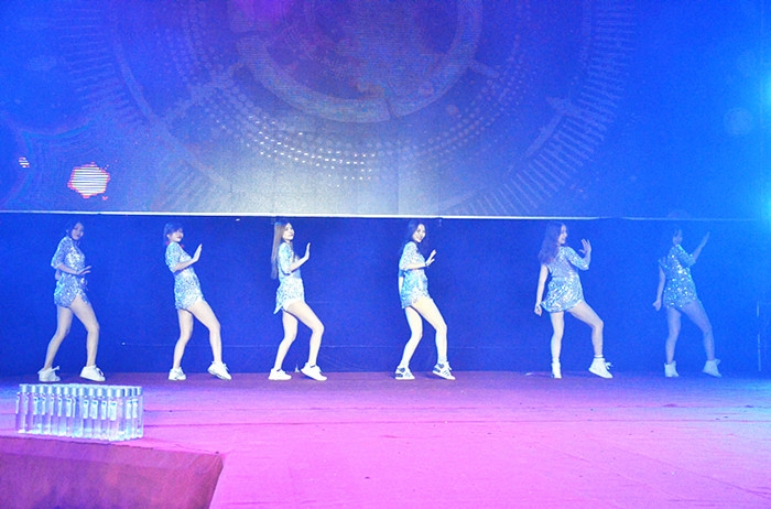 第二届中国(平江)休闲食品文化节 唱响“文化扶贫”新模式