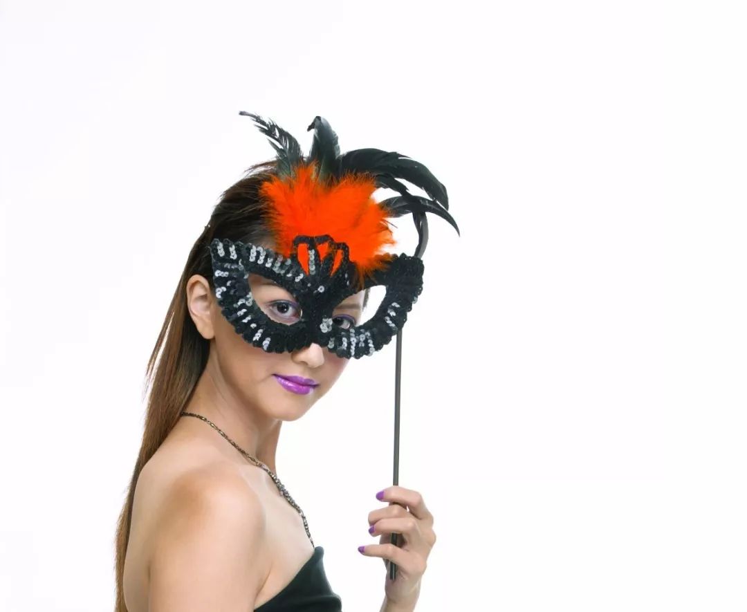 心理测试:你会约哪个戴面具女孩,测你会是哪种类型的情人