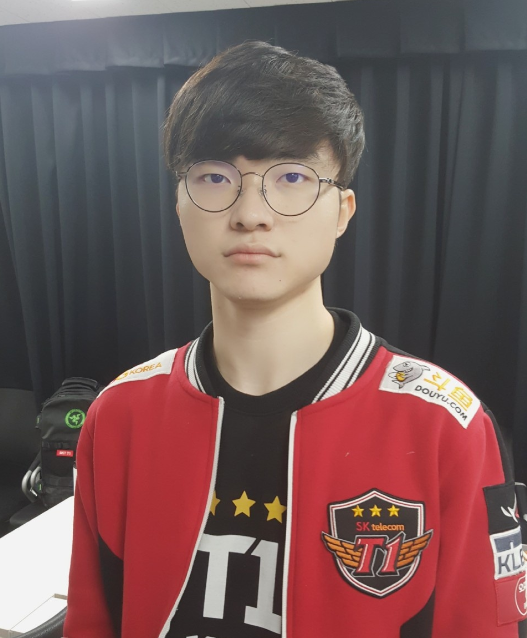 lck夏季赛将至,faker韩服排位一路连胜,网友:李哥还是李哥