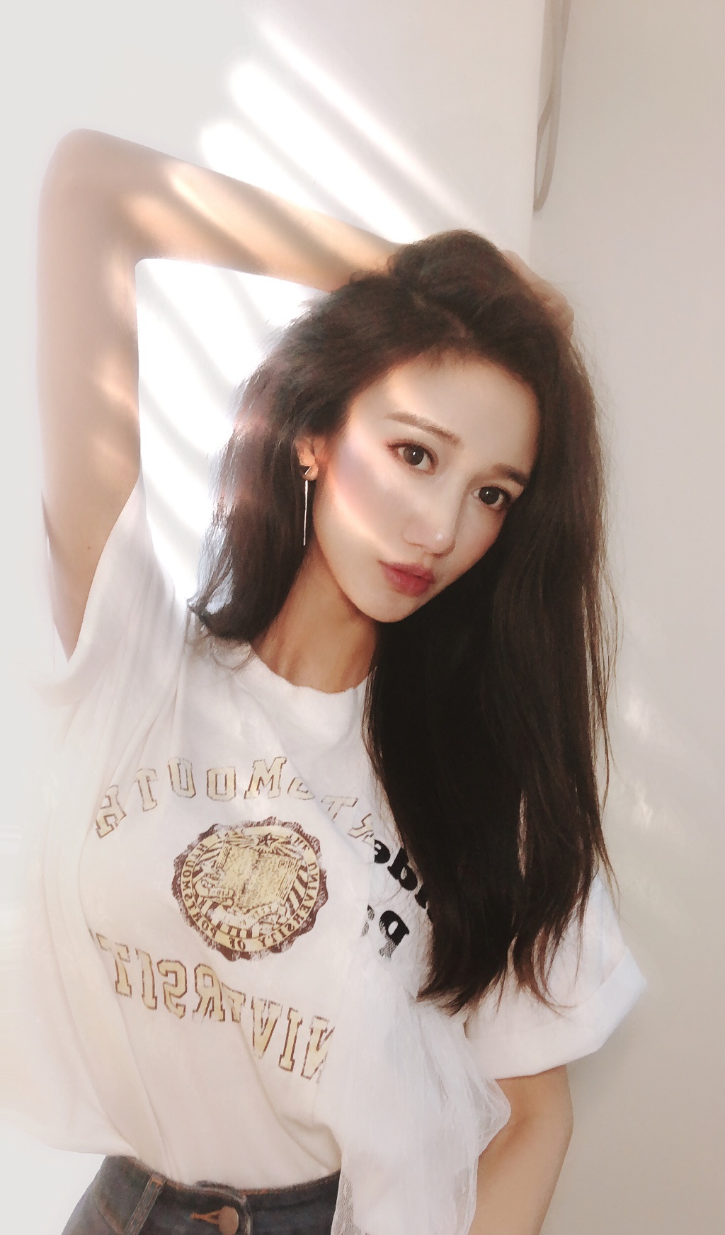 杨凯迪秀美照留念今日,还请大家忽略滤镜文字