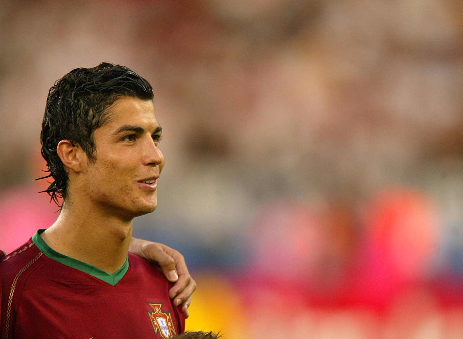 距离俄罗斯世界杯还有17天 送上一组c罗征战06世界杯的图片