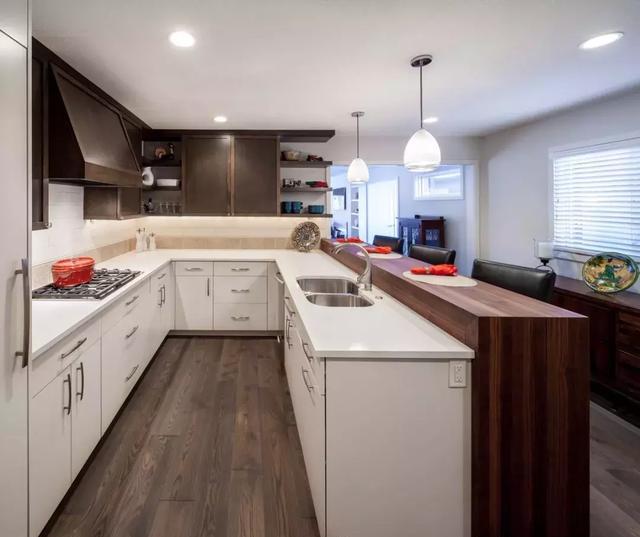 50款u型厨房设计案例没有比这更实用的了