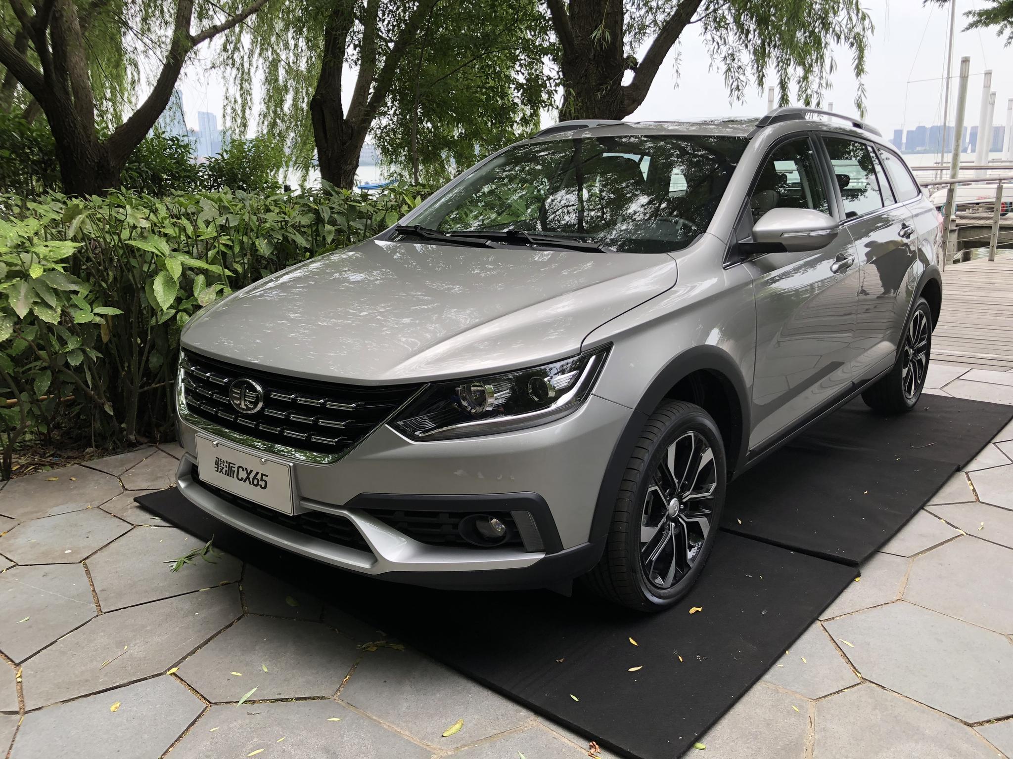 1/4价格买奥迪a4 天津一汽跨界旅行车骏派cx65上市6.89万元起售