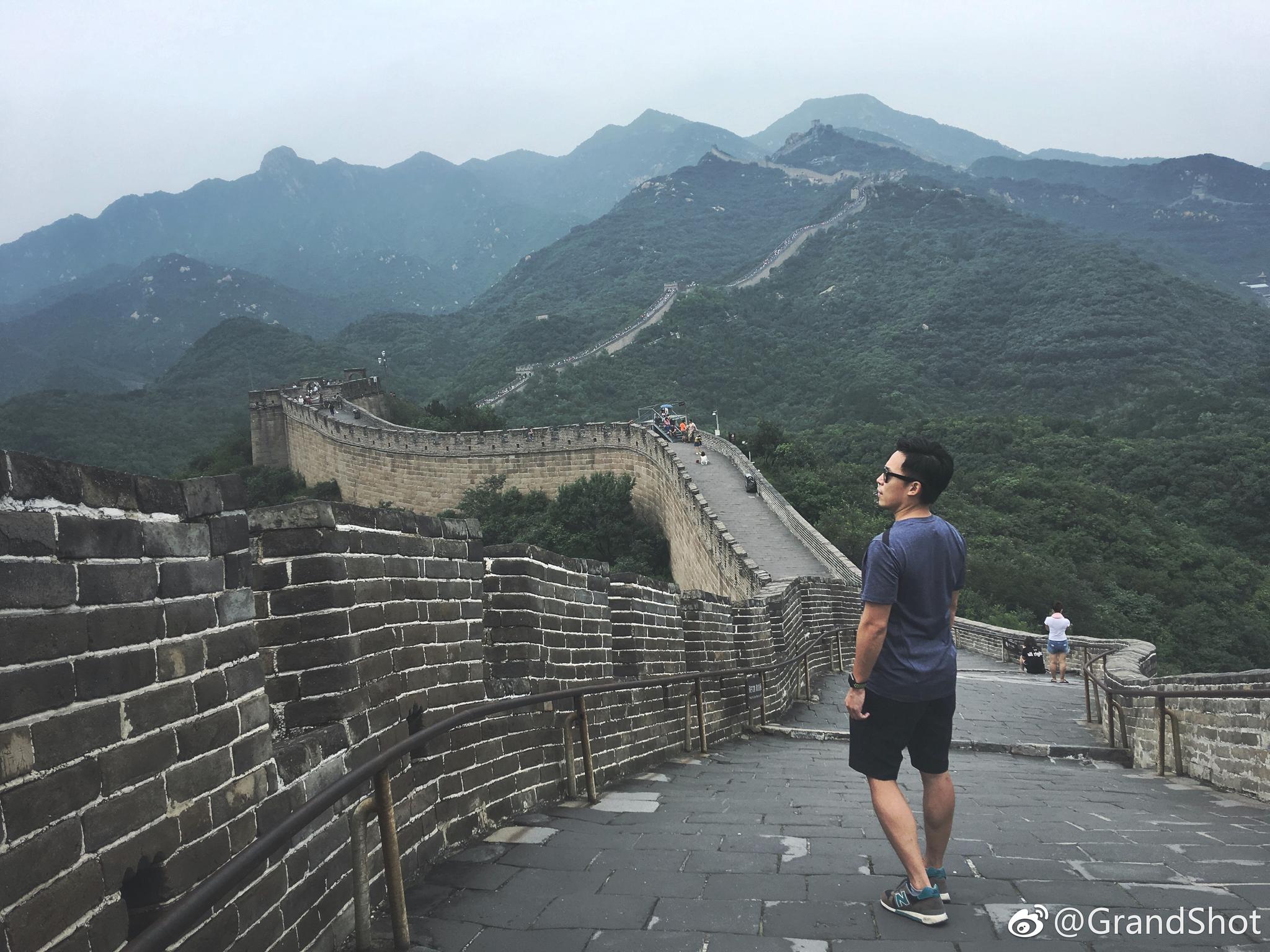 终于登上长城了……好像和我想象中不大一样