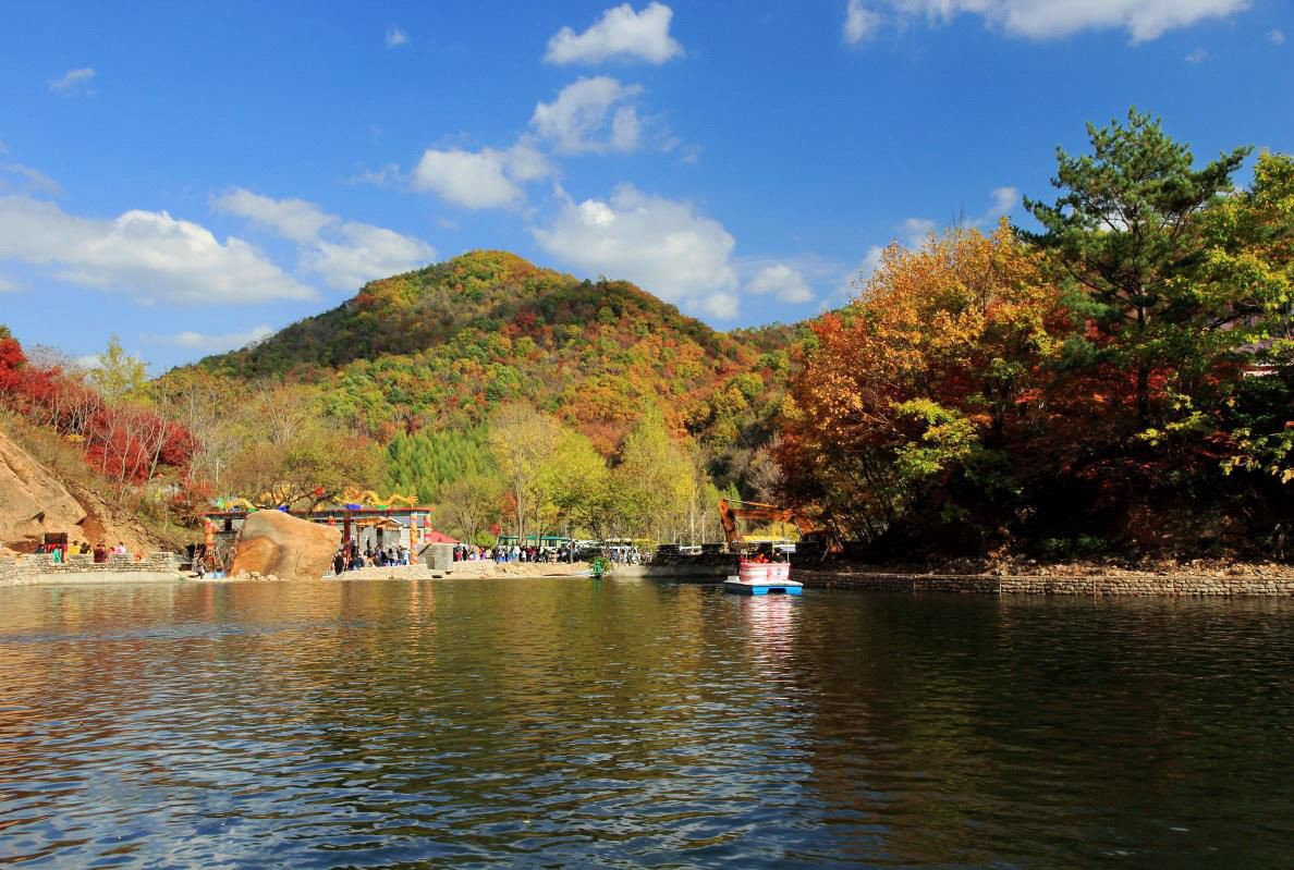 辽宁本溪是中国优秀旅游城市,这处景色秋天很美