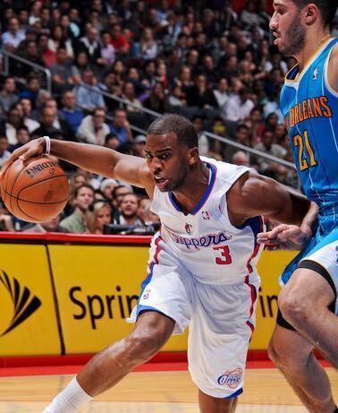 NBA历史十大运球大师：多人独创过人技巧，艾弗森无悬念第一|NBA|过人|艾弗森_新浪新闻