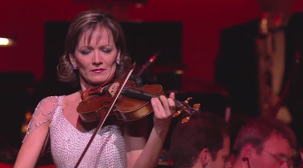 《闻香识女人》经典插曲《Por una Cabeza(一