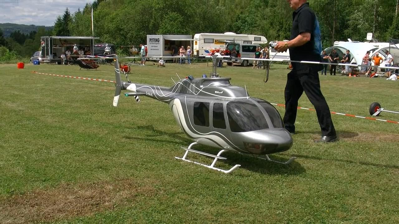 迷你版直升机,飞起来有模有样,这个航模不便宜