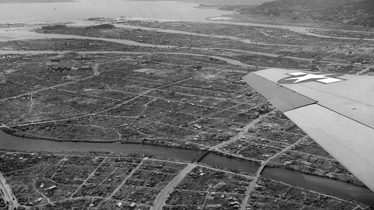 二战老照片:原子弹轰炸过后的日本广岛