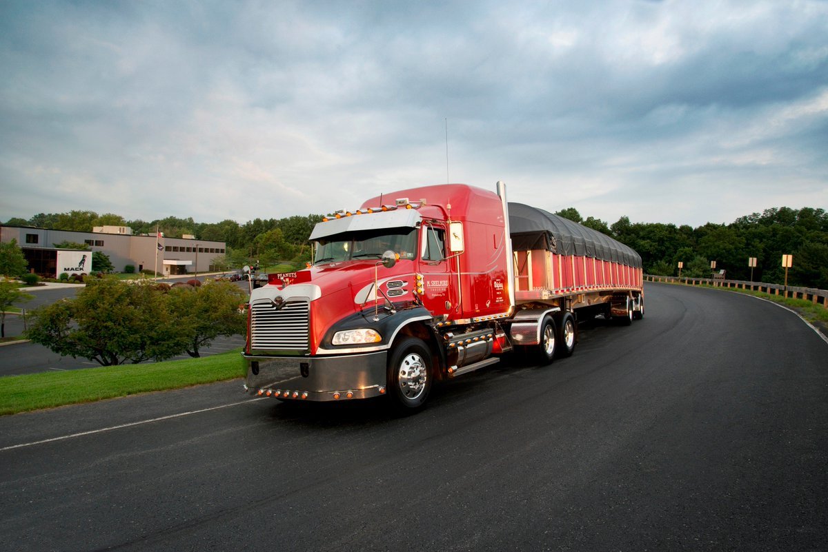 纽约斗牛犬:美国mack卡车品鉴