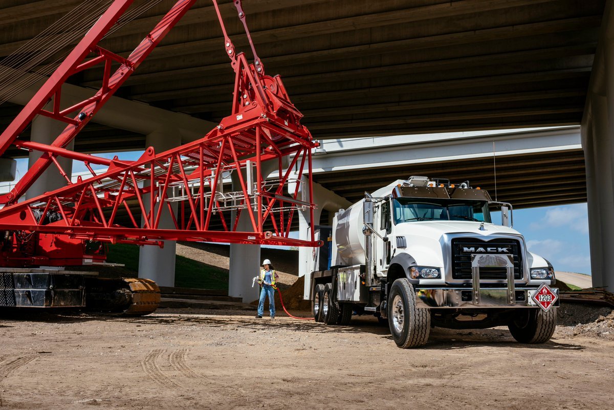 纽约斗牛犬:美国mack卡车品鉴